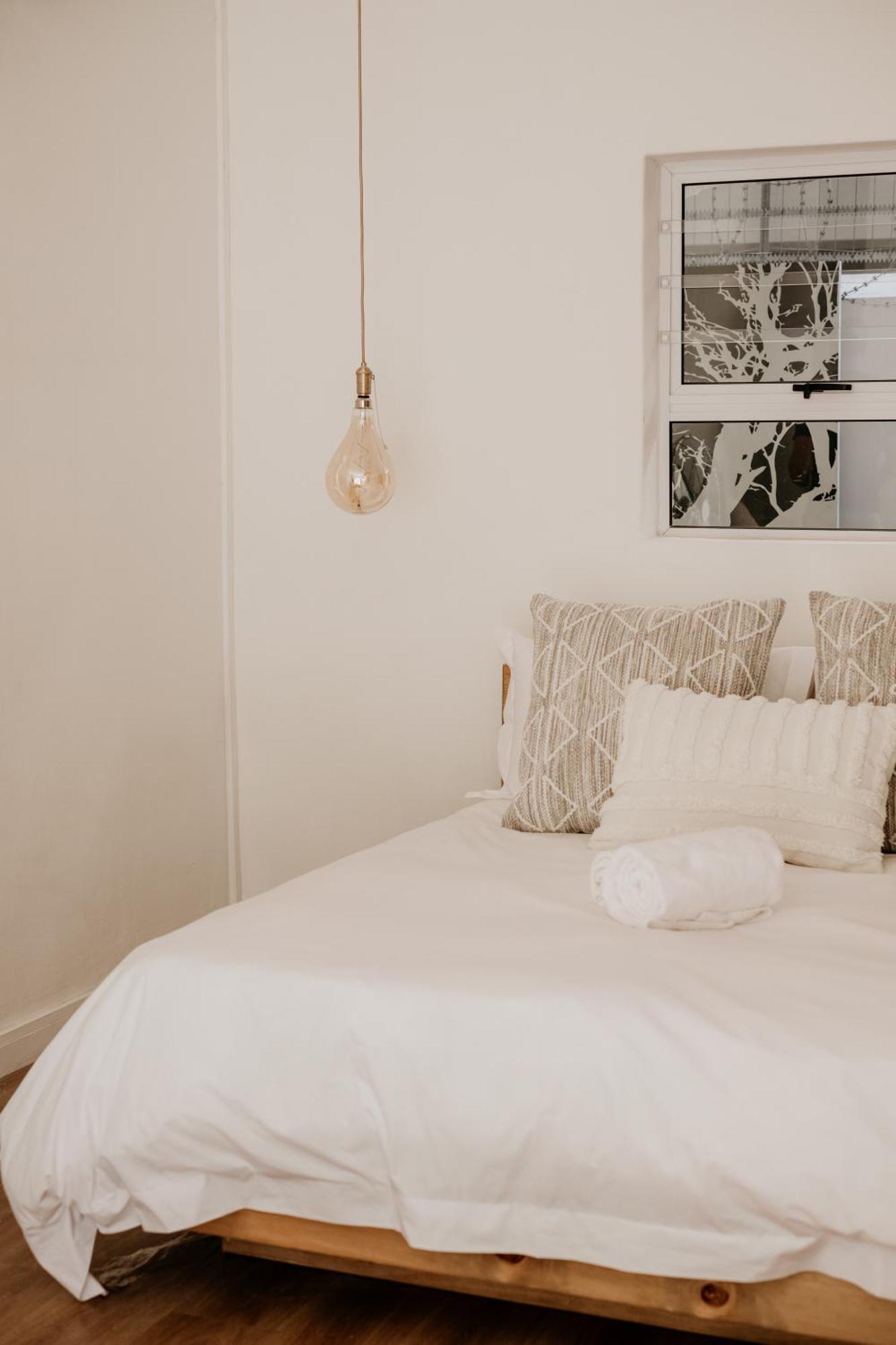 107 Dorpstraat Boutique Hotel Stellenbosch Ngoại thất bức ảnh